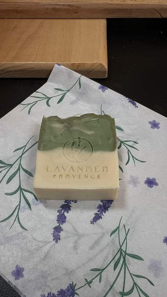 Sapun Natural Artizanal cu Lavanda – hidratare delicata si relaxare profunda (100g)